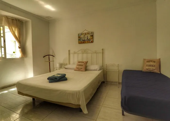 Spanish Galleon Estalagem 2*